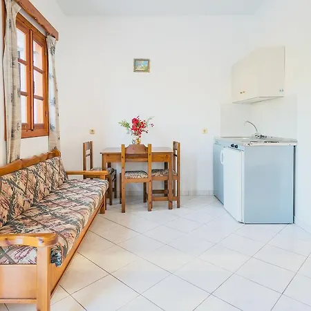 Saint Nicolas Αρκάσα