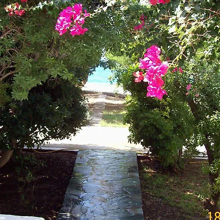 Saint Nicolas Πανσιόν 4*